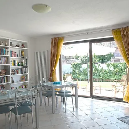 ベッド・アンド・ブレックファスト Le Fresie ヌーオロ