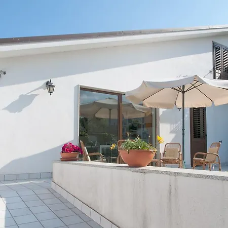 Le Fresie Bed & Breakfast 3*